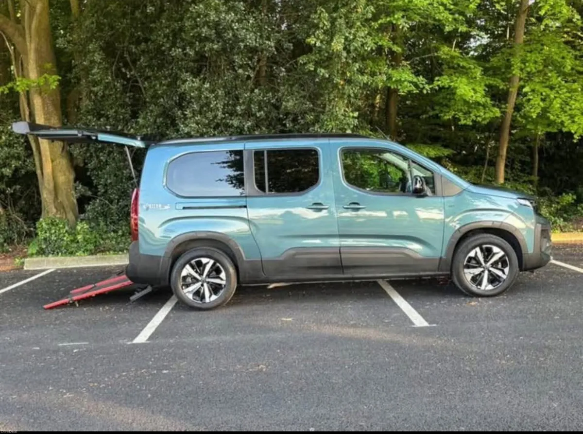 2025 Peugeot Rifter 7 Seater Wheelchair Accessible - Image 2
