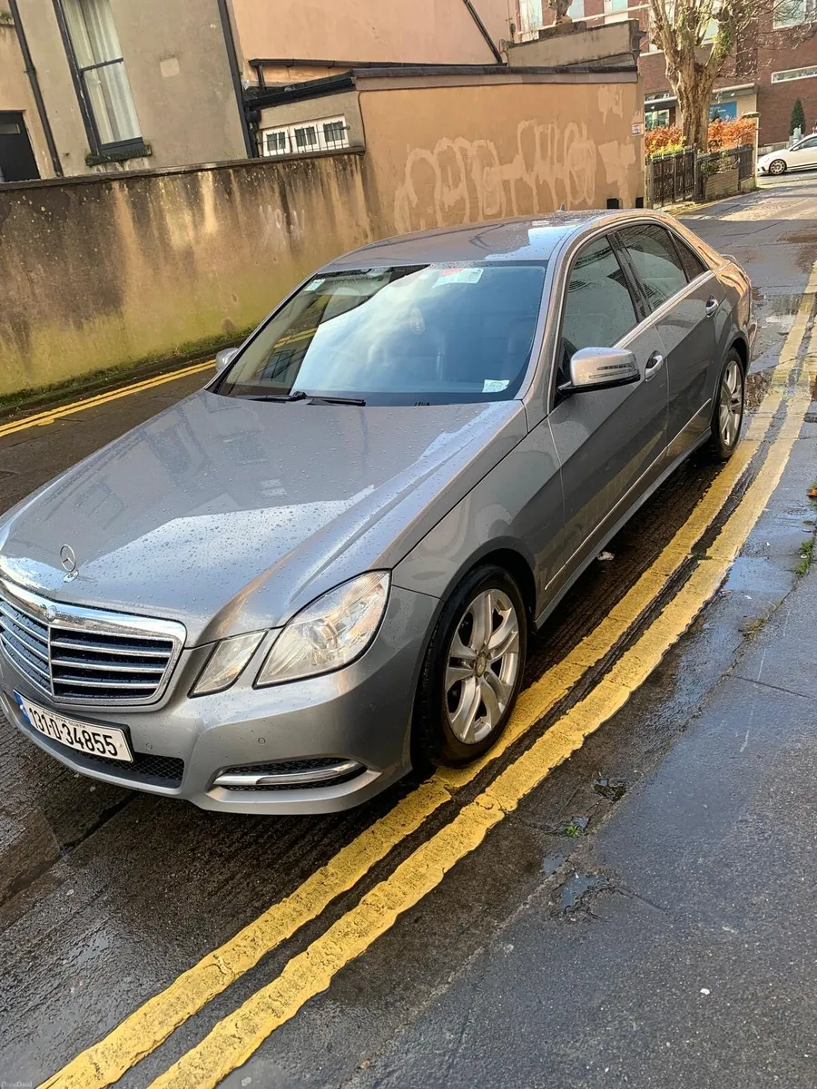 Mercedes E300 Hybrid Diesel - Image 3