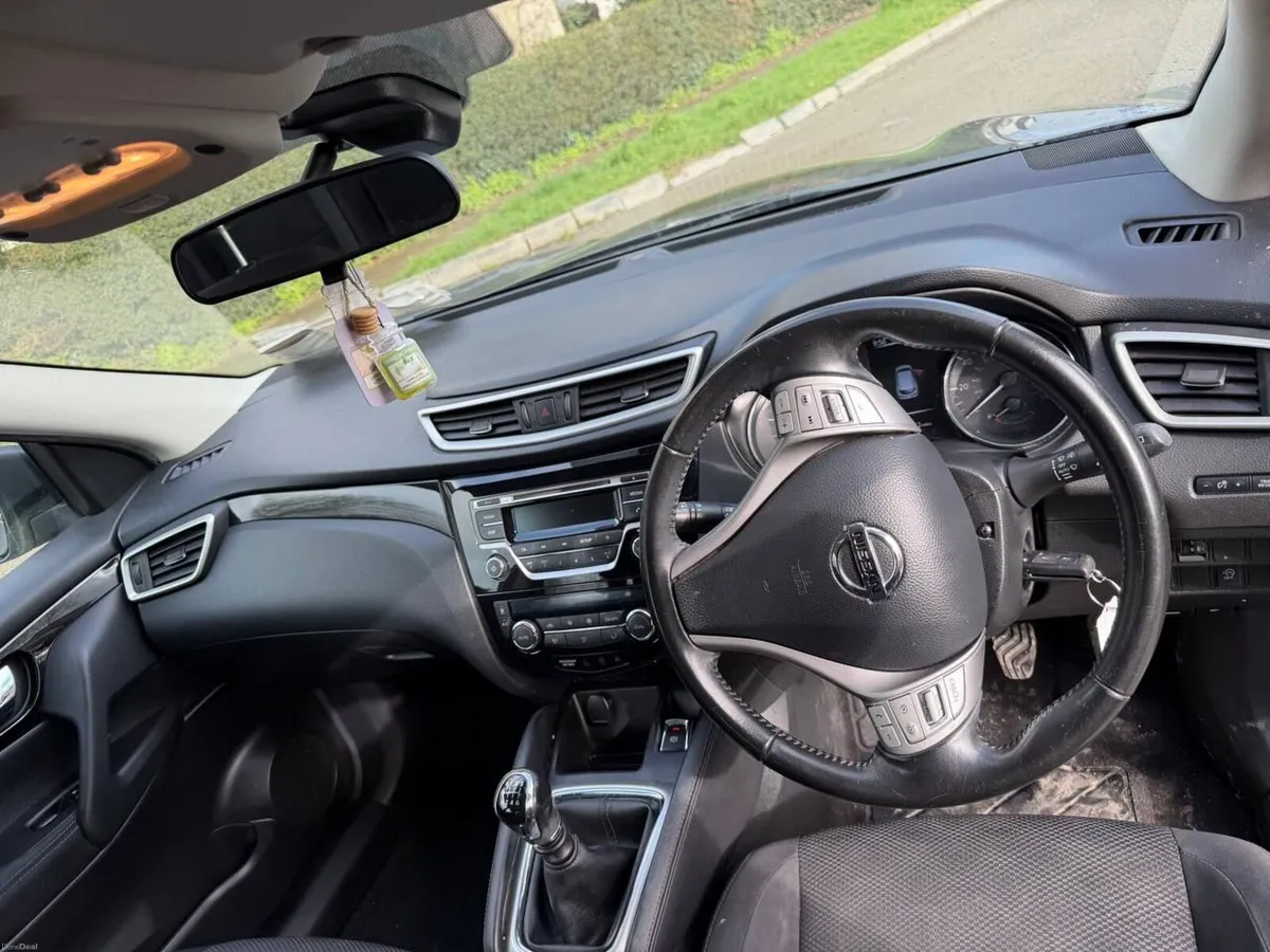 Nissan Qashqai 2017 - Image 2