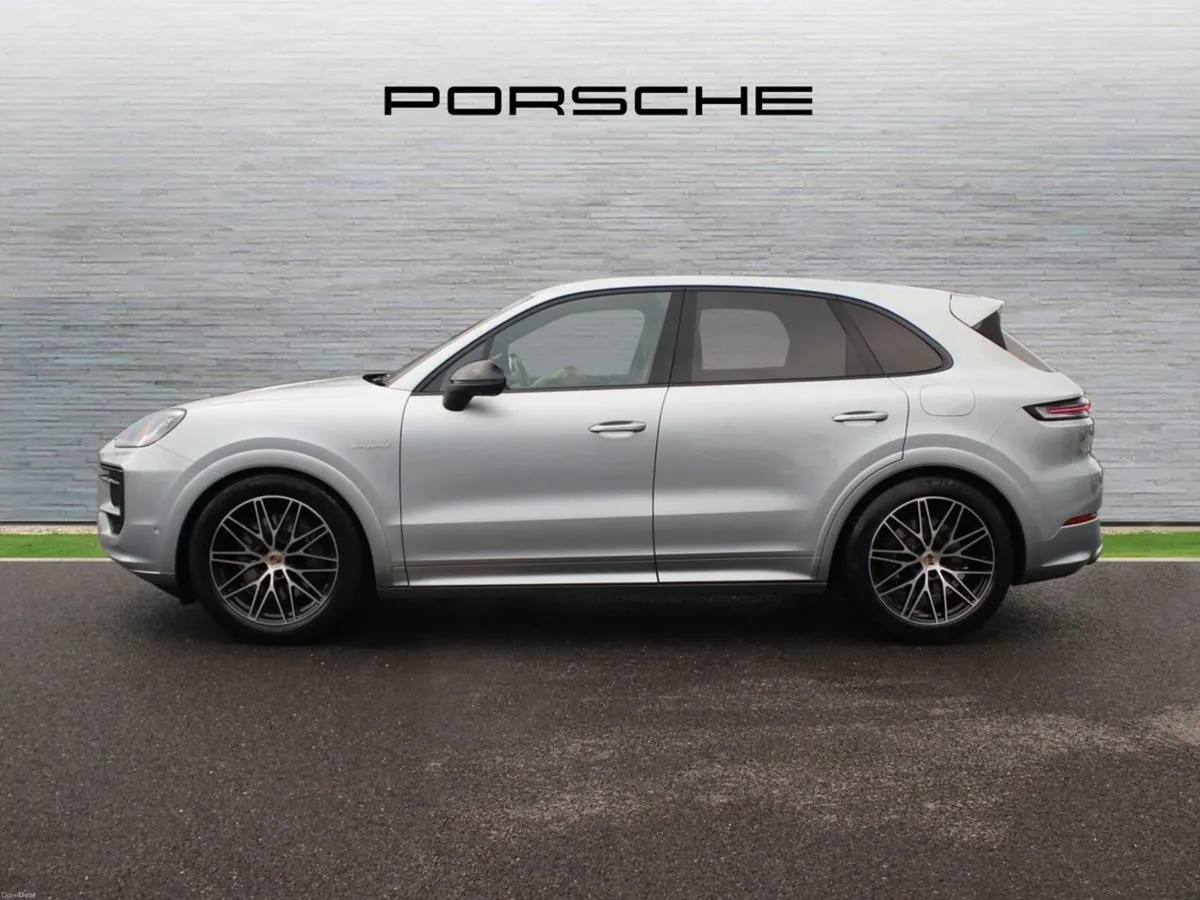 Porsche Cayenne E-Hybrid - Image 4