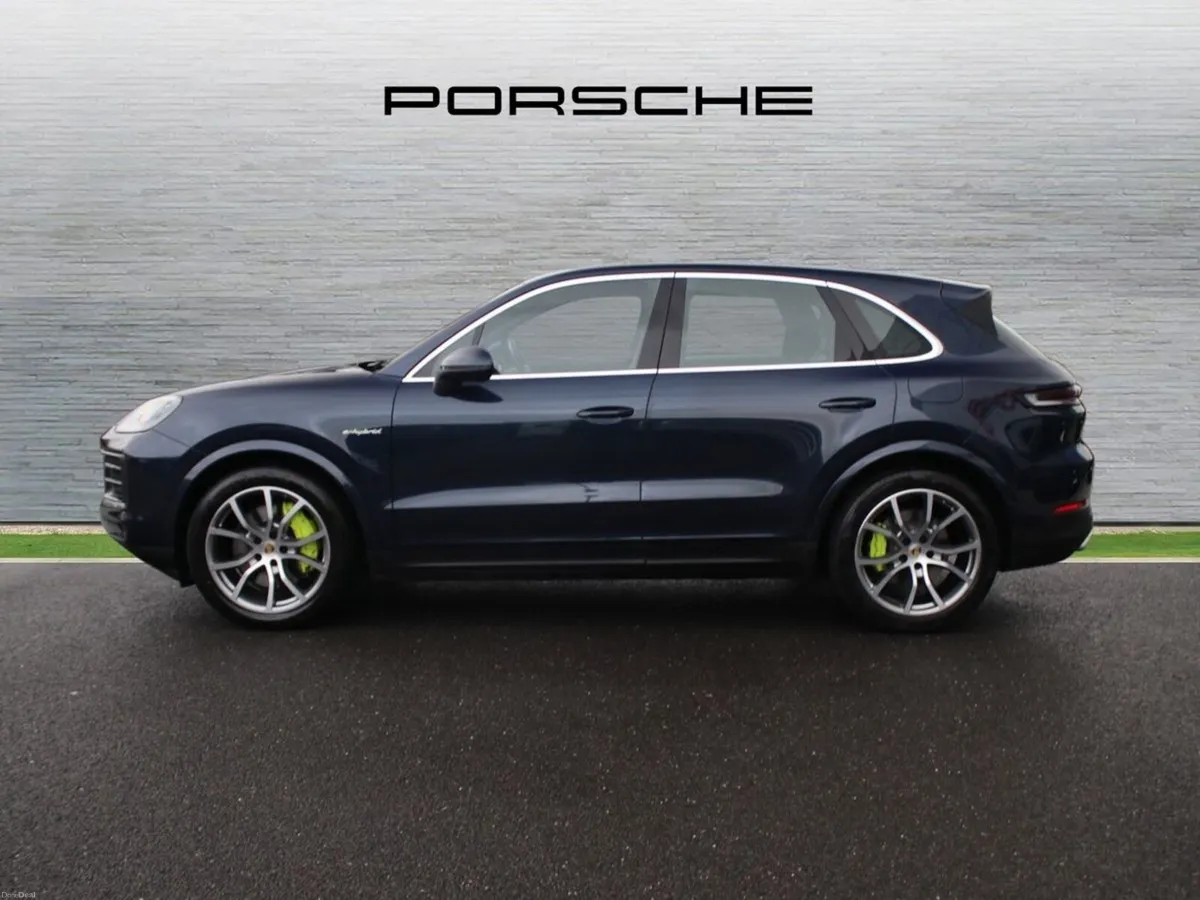 Porsche Cayenne E-Hybrid - Image 4