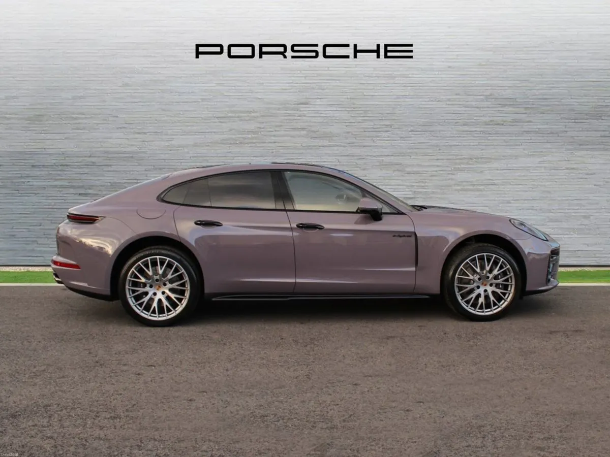Porsche Panamera 4 E-Hybrid (New) - Image 4