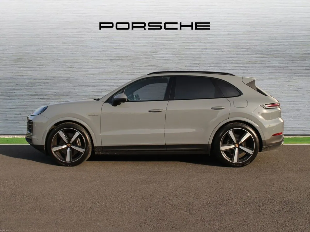 Porsche Cayenne E-Hybrid - Image 4