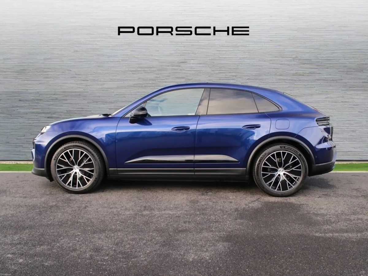 Porsche Macan Electric - Image 4
