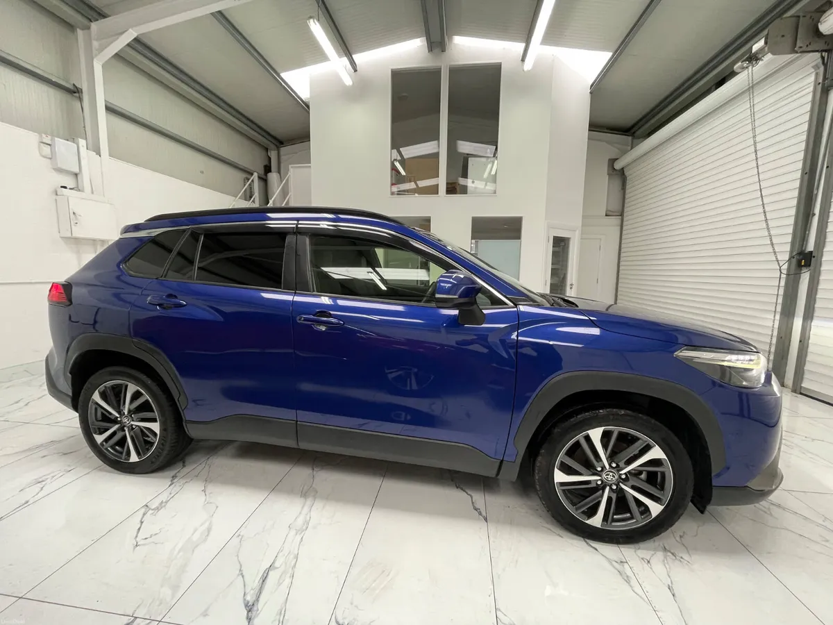 2022 Toyota Corolla Cross Hybrid Auto - Image 2