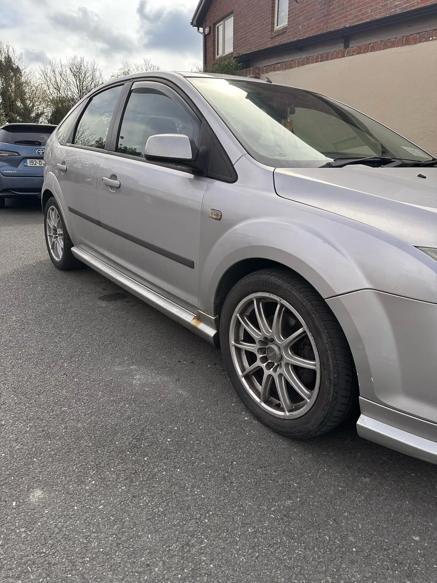 2007 Ford Focus - Image 4