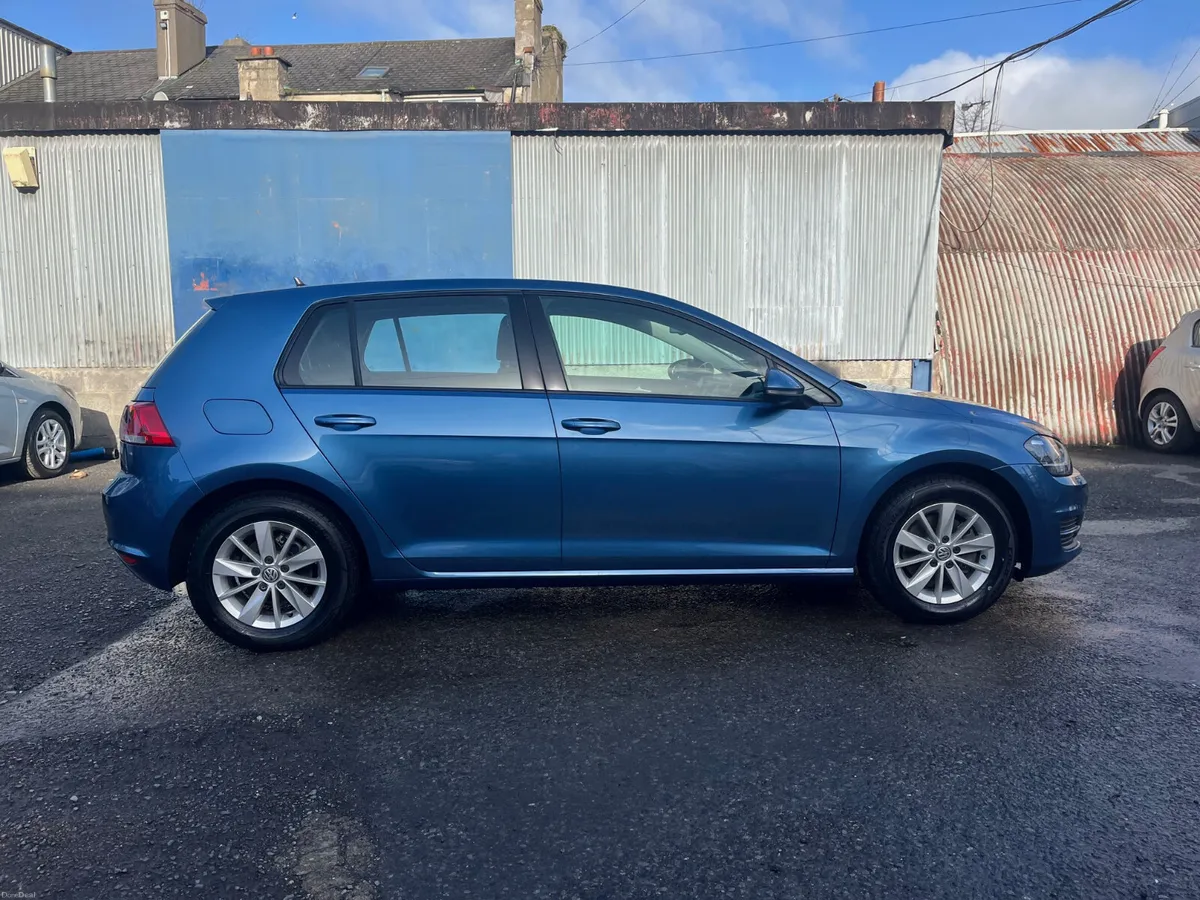 2016 VOLKSWAGEN GOLF, ONLY 28,000KLM'S, AUTOMATIC - Image 2