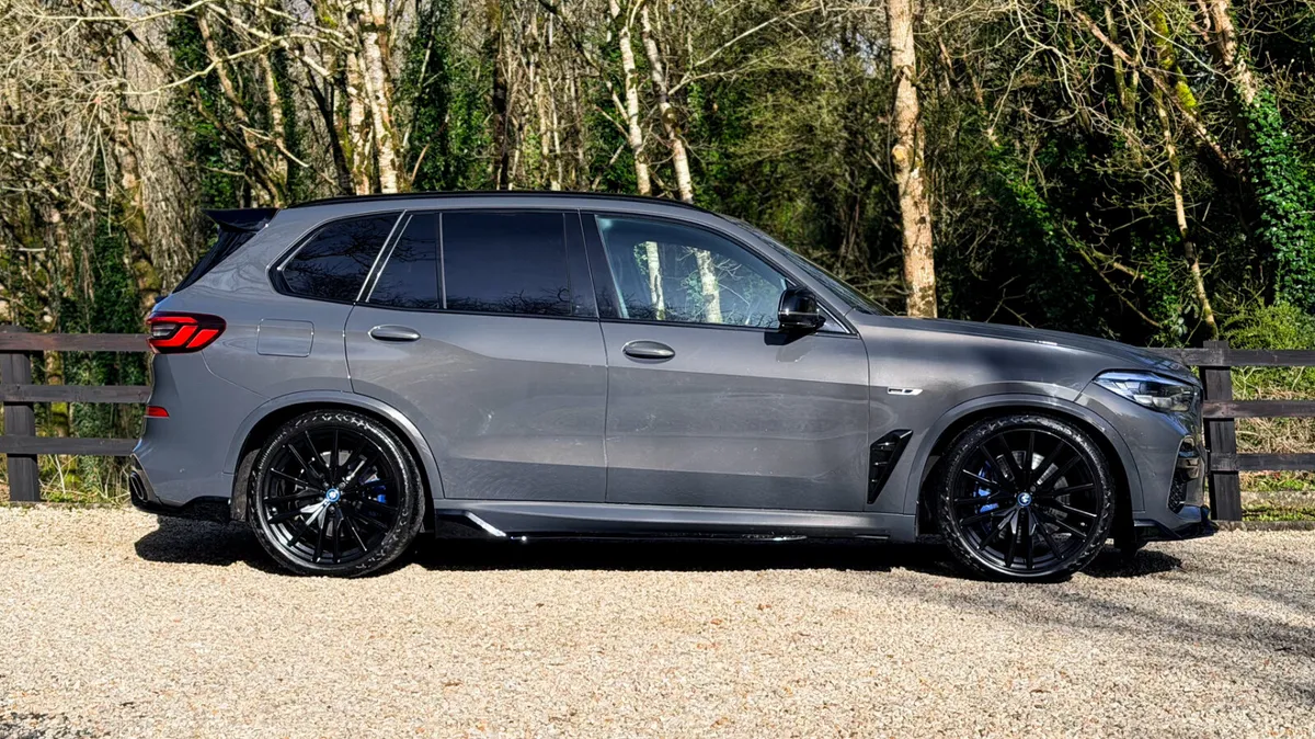 2022 (221) BMW X5 45E MSPORT PRO *DRAVIT GREY* - Image 2