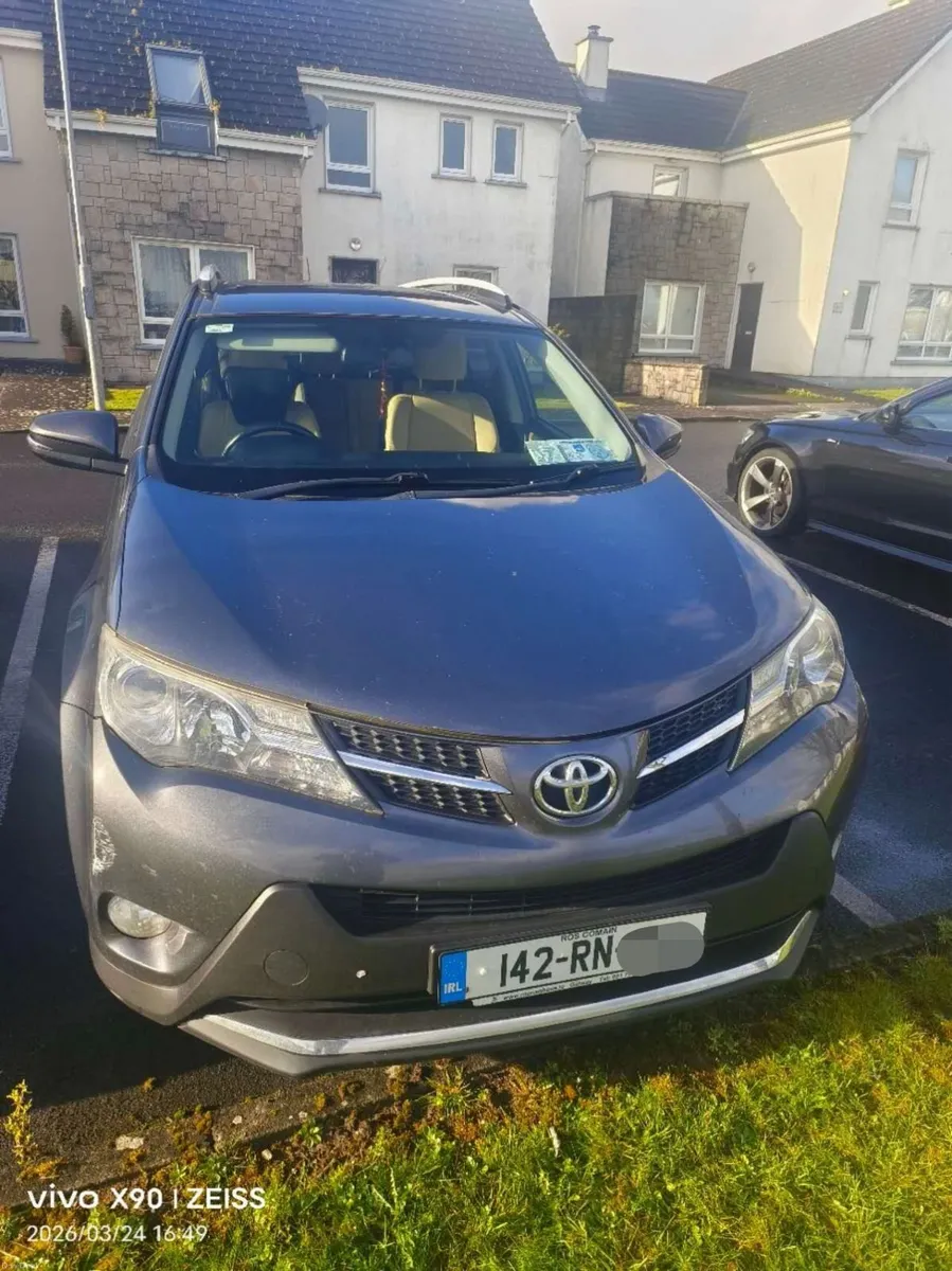 Toyota RAV4 2014 - Image 1