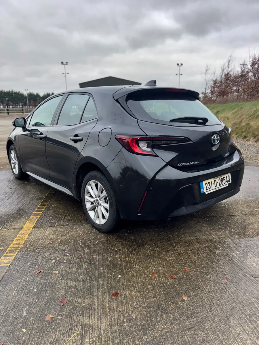Toyota Corolla 2023 - Image 3