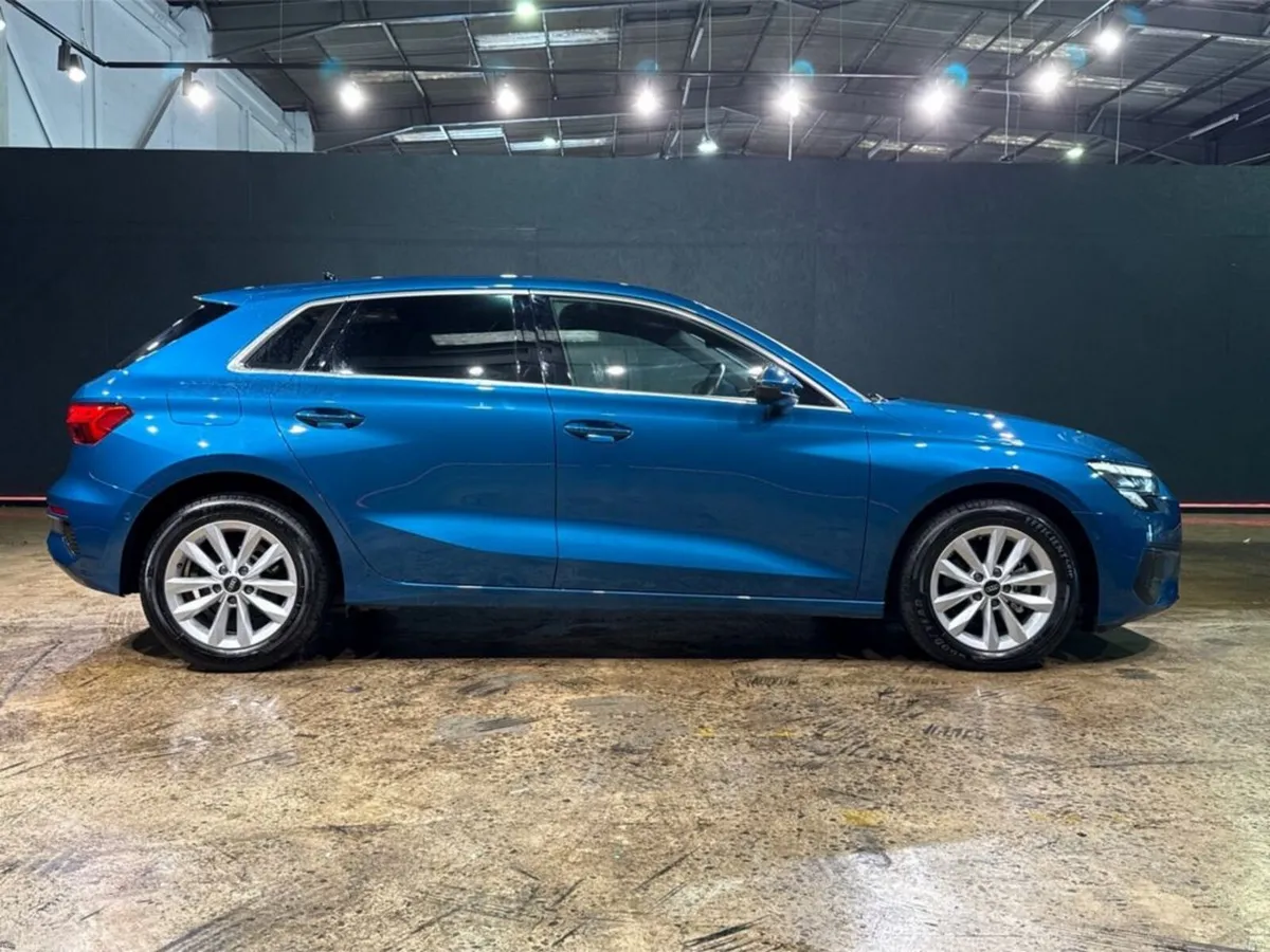 Audi A3 1.0L TFSI AUTOMATIC - FACTORY ALLOYS - DIG - Image 3