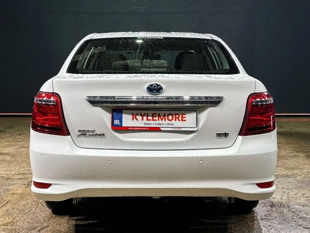 Toyota Corolla HYBRID - PUSH BUTTON START/STOP - T - Image 4