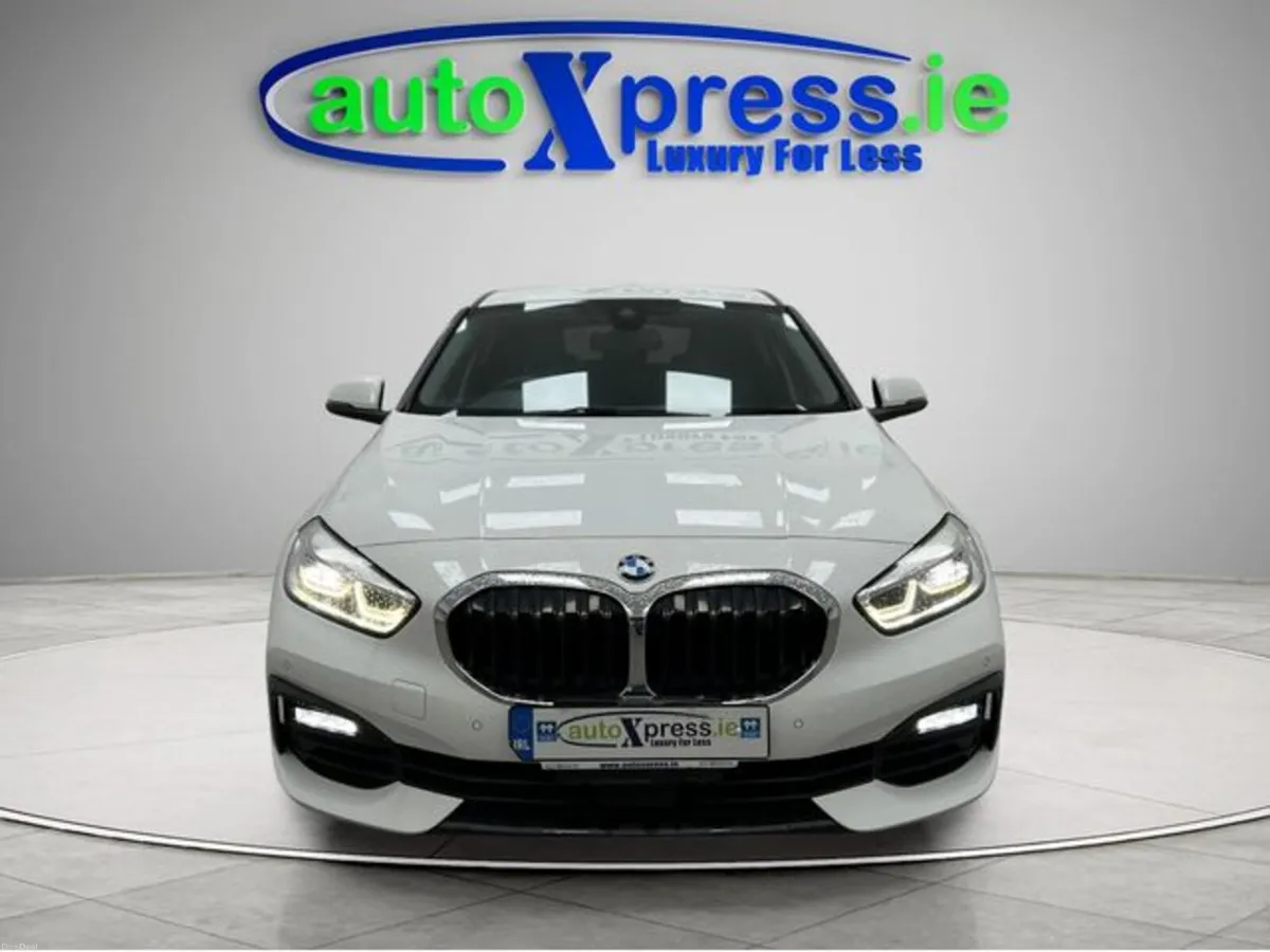 BMW 1-Series 118D PLAY Automatic - Image 3