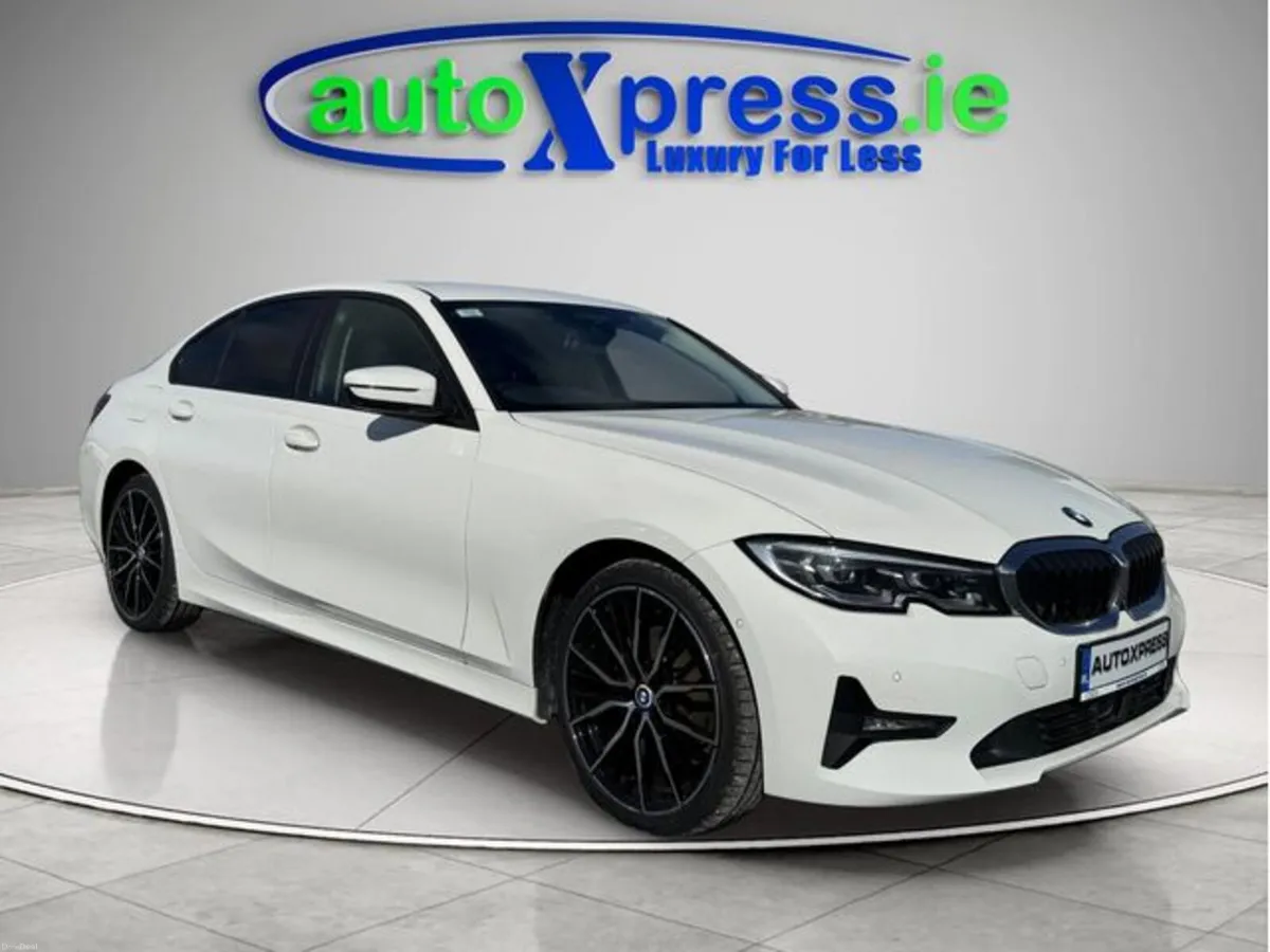 BMW 3-Series 320D XDRIVE 4WD Automatic, Reversing - Image 1