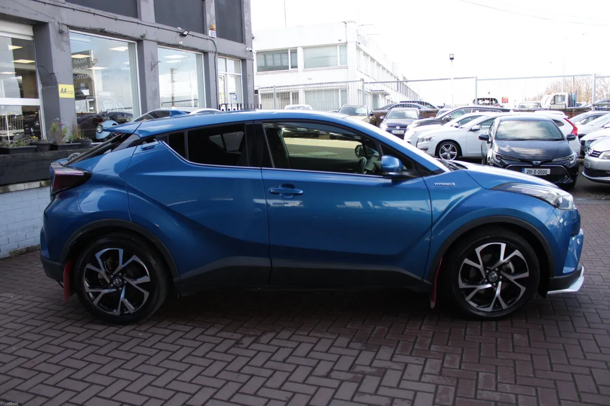 2017 C-HR 1.8 HYBRID 5DR SELF CHARGING AUTO - Image 3