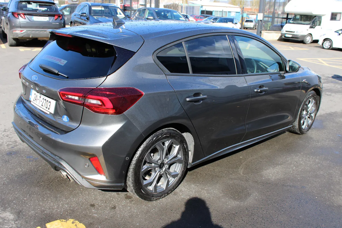 Ford Focus 2024 - Image 5