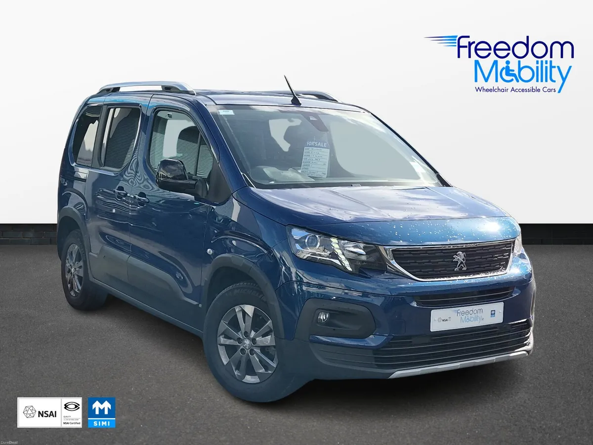 Peugeot Rifter Lowered Floor Wheelchair Access - Image 1