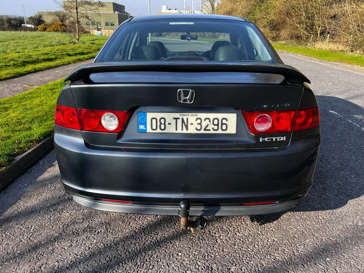 Honda accord 2008 2.2 diesel - Image 4