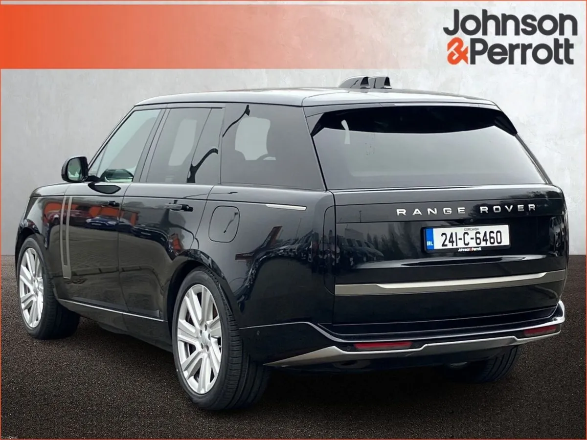 Land Rover Range Rover SWB 3.0 I6 PHEV HSE  (Remai - Image 3