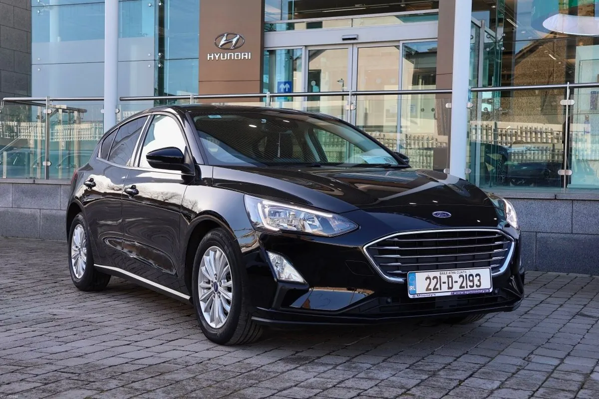 Ford Focus 1.0T EcoBoost Hybrid 125PS Titanium - Image 1