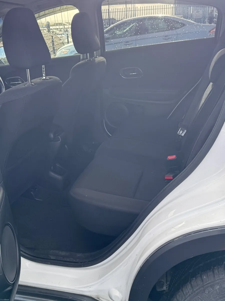 Honda Vezel 2014 - Image 2