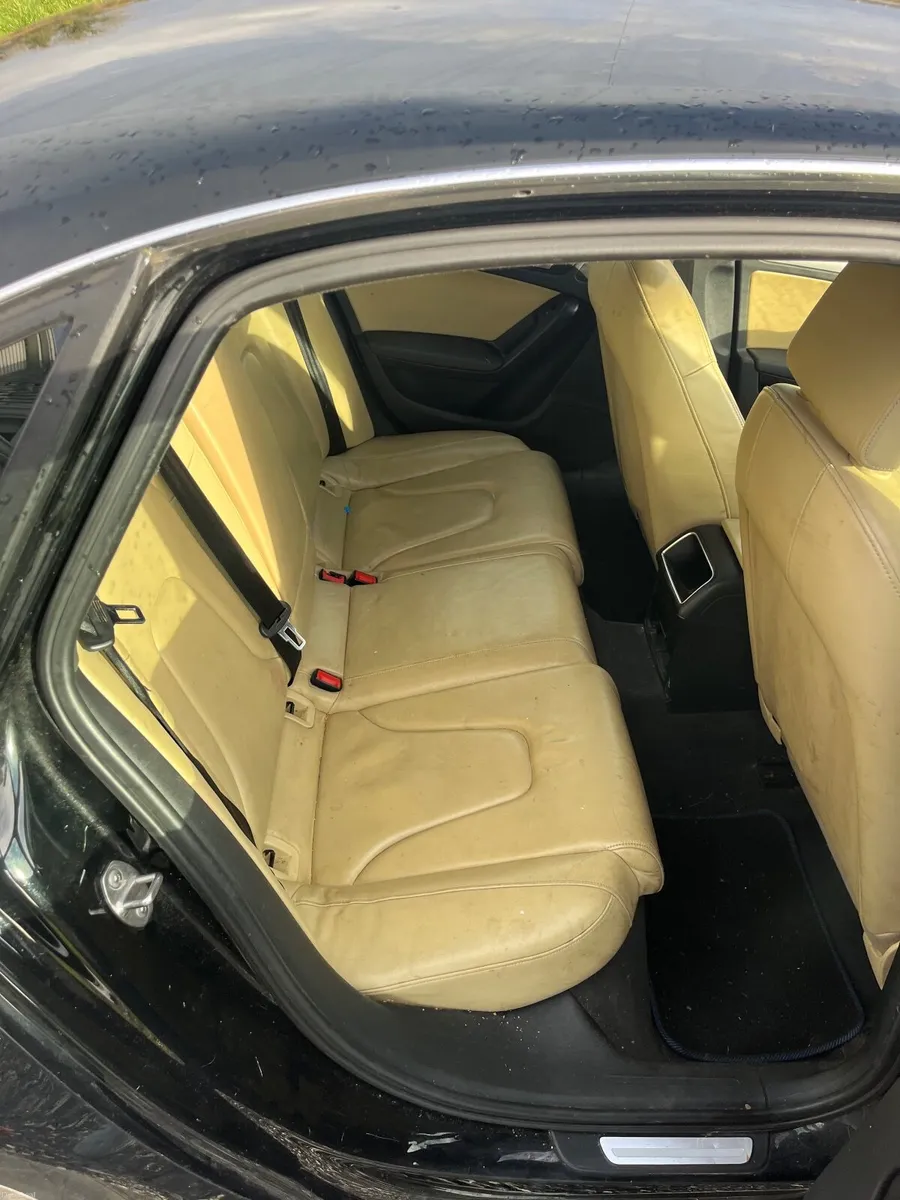 Audi A4 2011 - Image 4