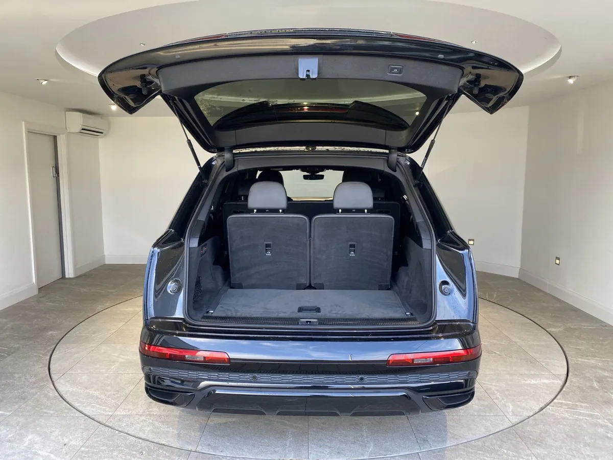 Audi Q7 2022 - Image 4