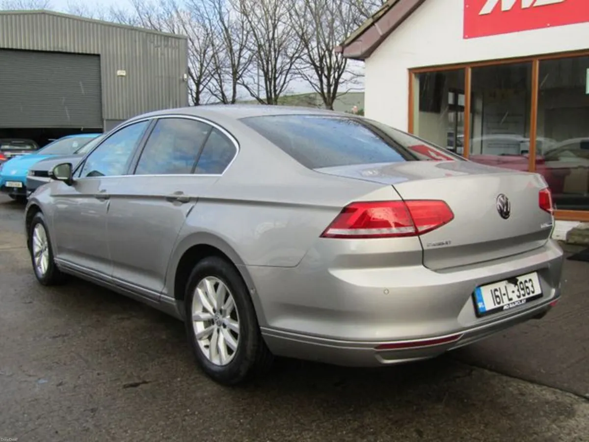 Volkswagen Passat CL 1.6 TDI M6F 120HP 4DR - Image 4