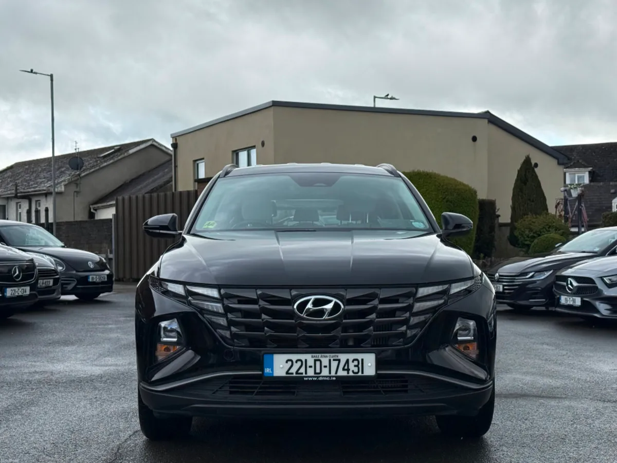 Hyundai Tucson 1.6D MHEV EXECUTIVE *HIGH SPEC & LO - Image 2