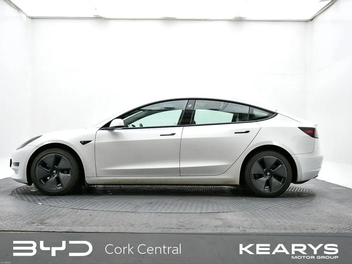 Tesla Model 3 RWD - Image 4