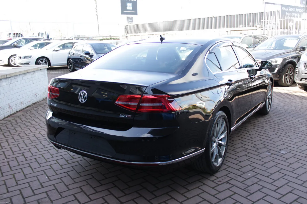 2018 VOLKSWAGEN PASSAT 2.0TDI 5DR SALOON AUTO - Image 4