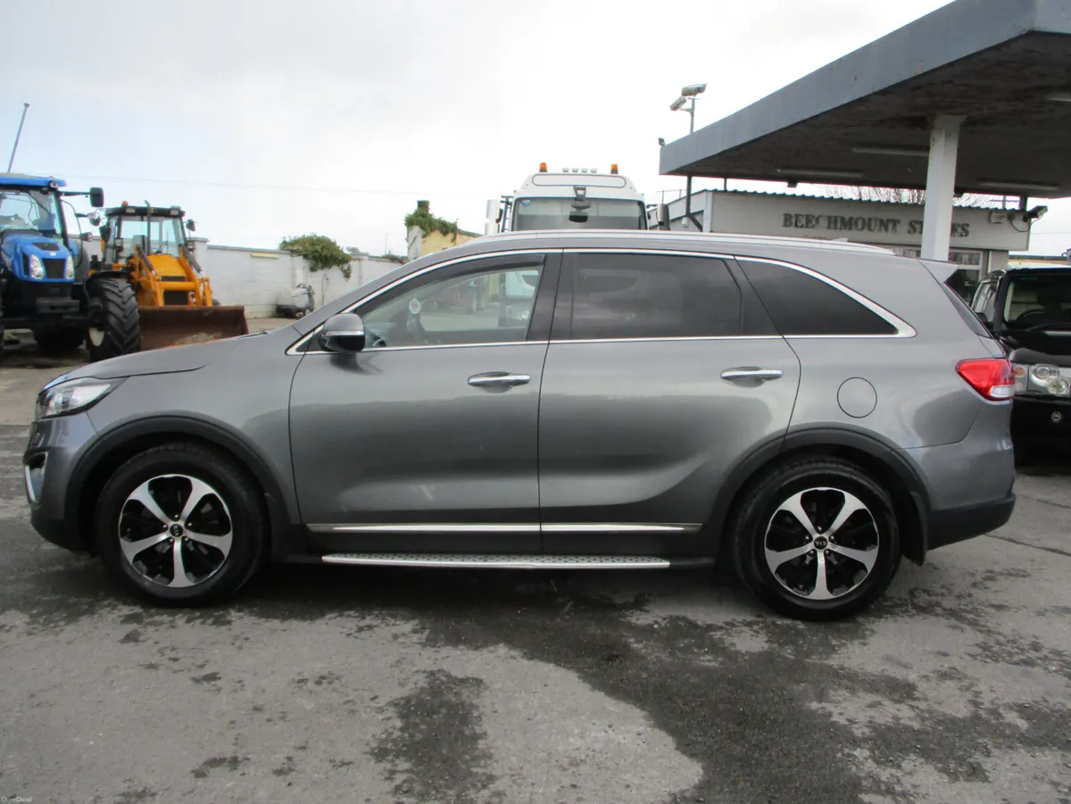 Kia Sorento 2.2 CRDI PLATINUM AWD 7 SEAT - Image 6