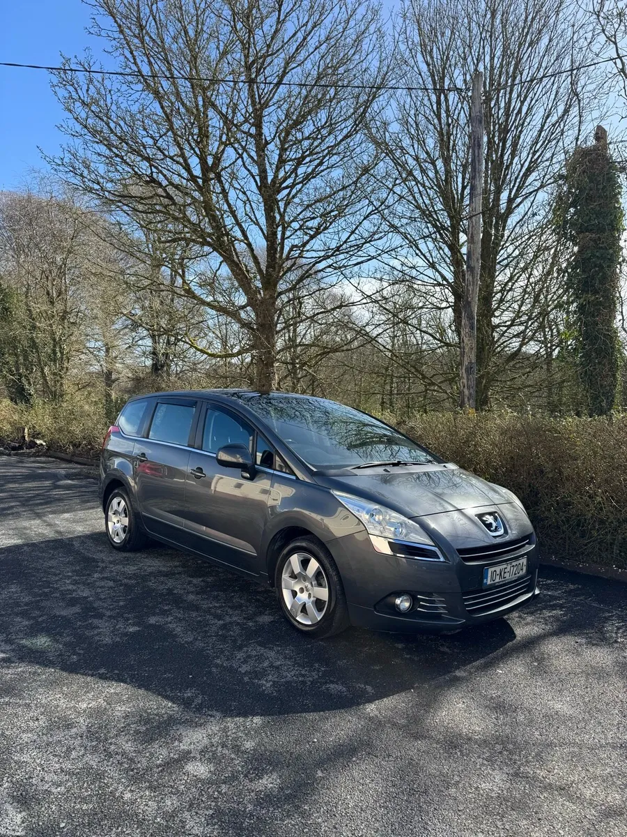 2010 Peugeot 5008 Diesel 7 Seater - Image 1
