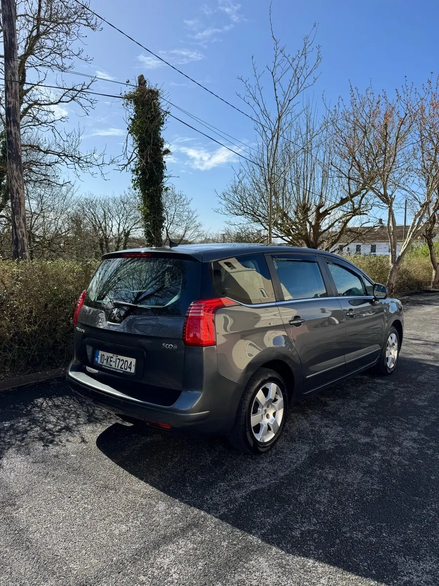 2010 Peugeot 5008 Diesel 7 Seater - Image 3