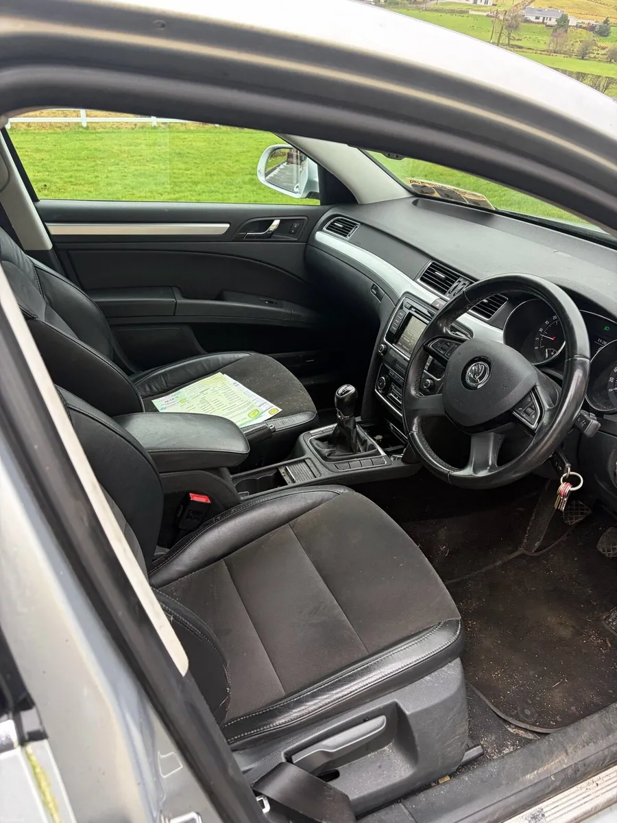 2014 Skoda superb - Image 6