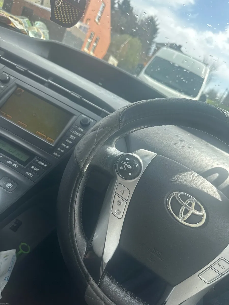 Toyota Prius 2011 - Image 1