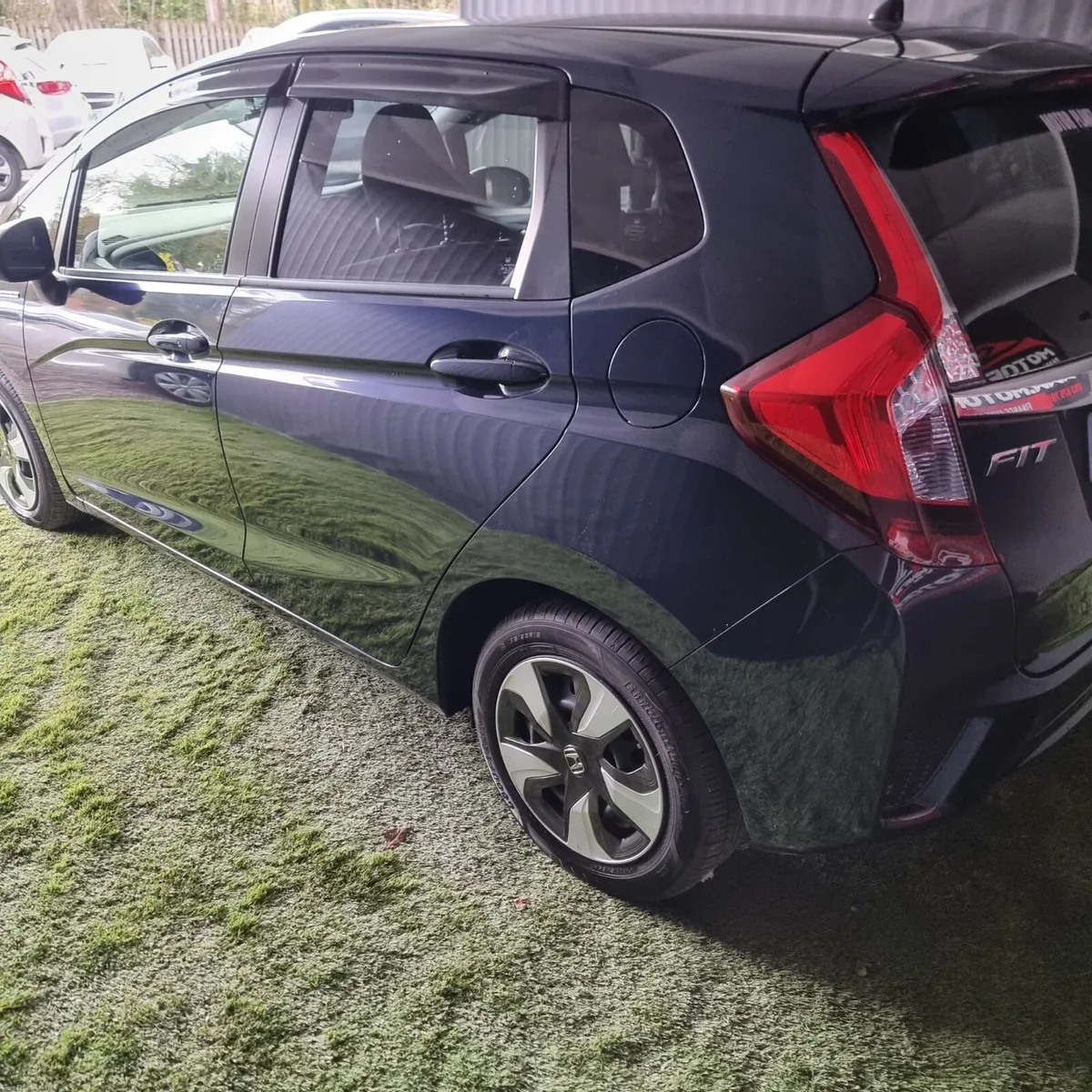 2016 Honda Fit Automatic - Image 4