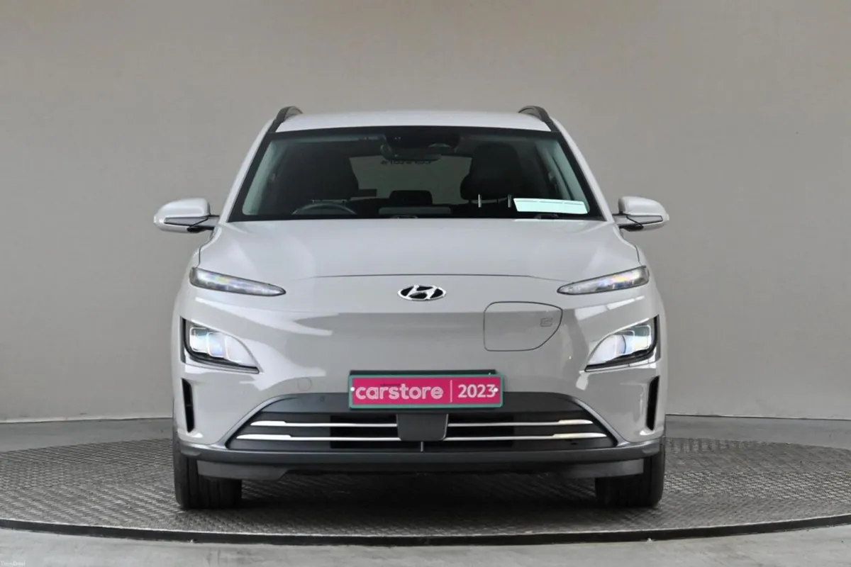 Hyundai KONA EV PREMIUM - Image 2