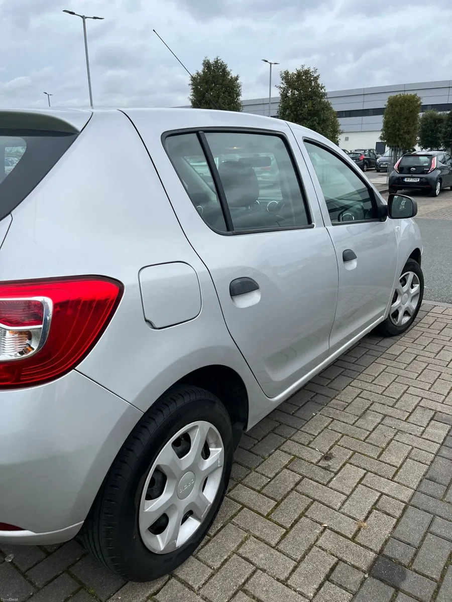 Dacia Sandero 2016 1.1 petrol - Image 3