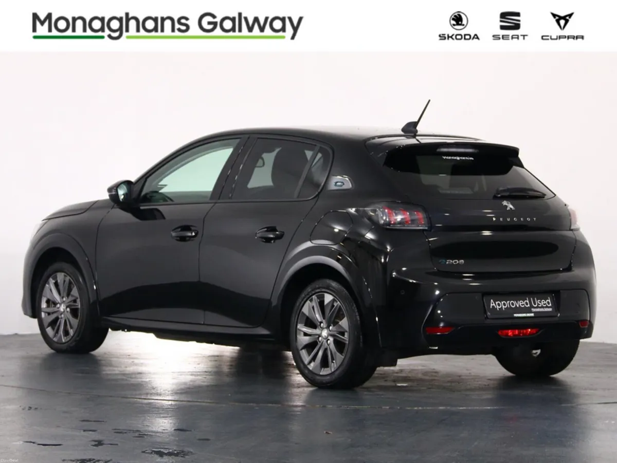 Peugeot 208 ALLURE 136BHP 50 KWH 4DR AUTO - Image 6