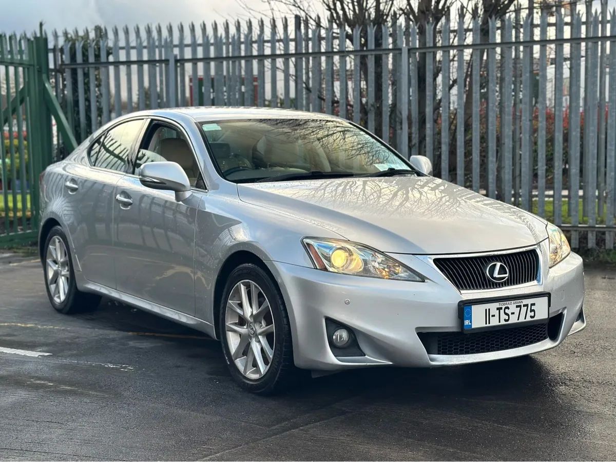 2011 Lexus IS200d 2.2 Diesel 1 Owner - Image 4