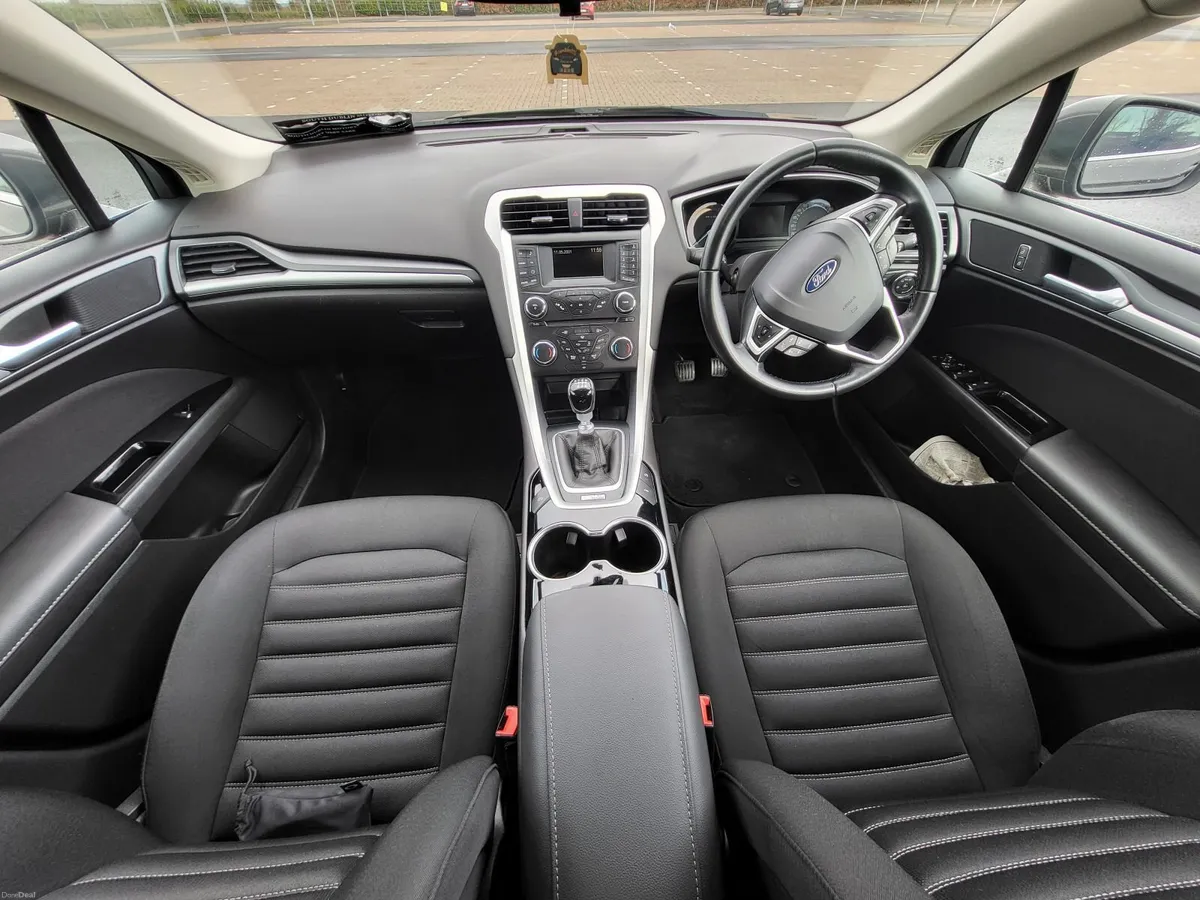 Ford Mondeo 2.0TDCi ZETEC 150BHP 6SPD - 2ND OWNER - Image 4