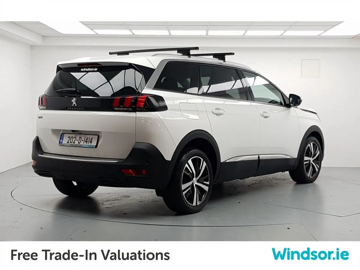 Peugeot 5008 1.2 PureTech 130bhp Allure - Image 3