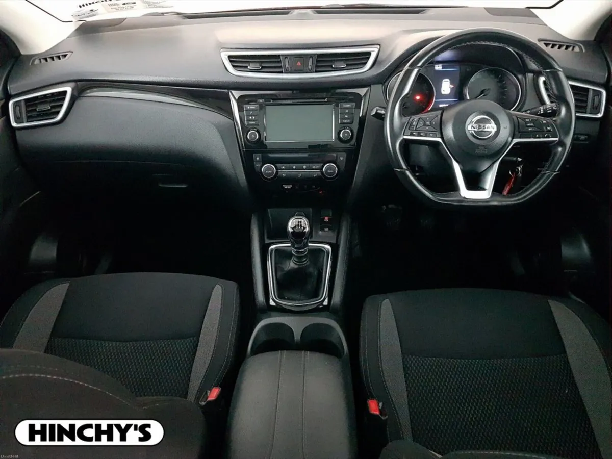 Nissan Qashqai 1.5 DSL SE - Image 2