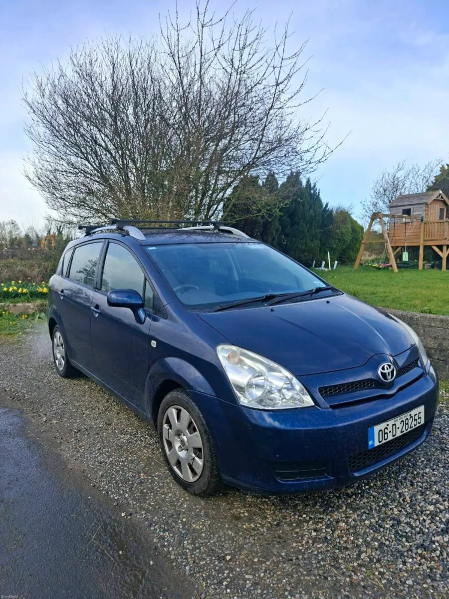 TOYOTA COROLLA VERSO 7 SEATER - Image 1