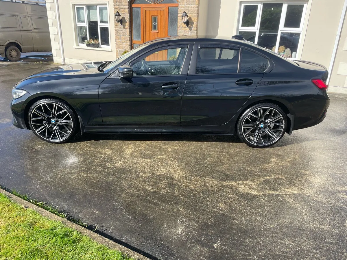 2020 BMW 318d - Image 4