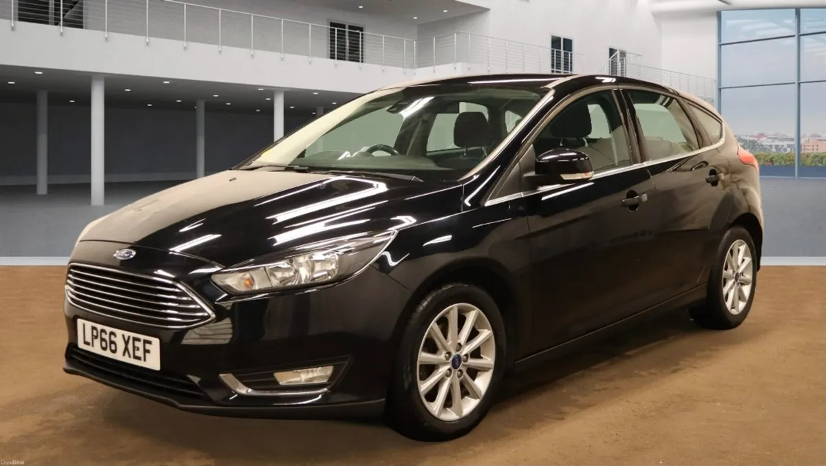 Ford Focus TITIANIUM-FINANCE AVAILABLE - Image 2