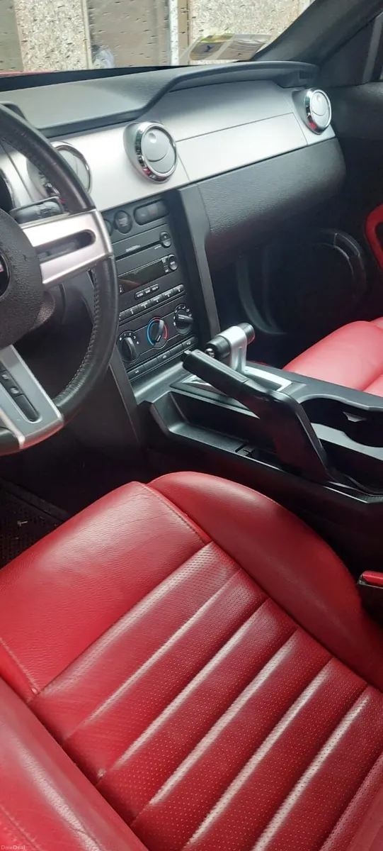 08 Ford Mustang V8 (left hand drive) - Image 3