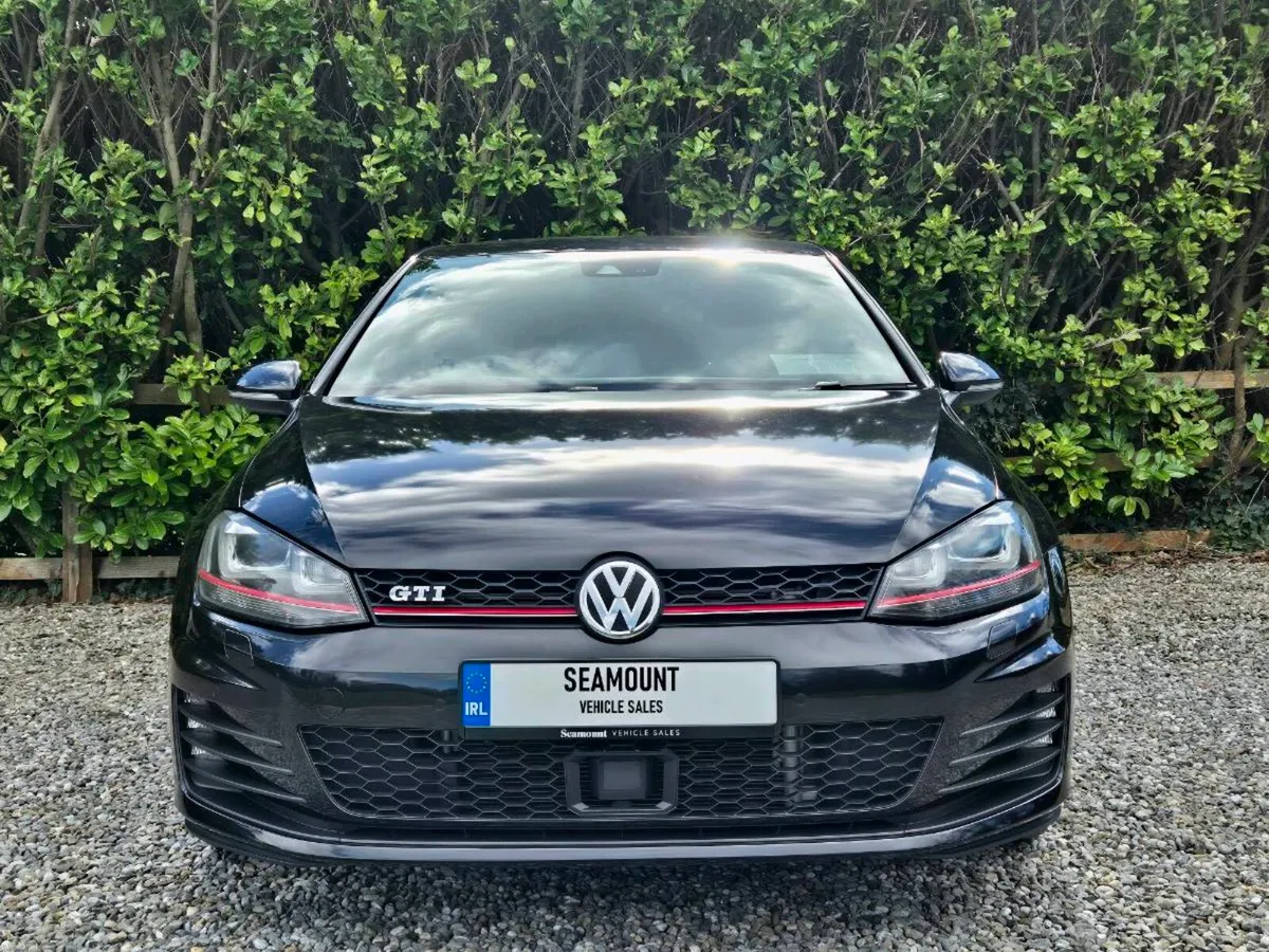 2014 Volkswagen Golf GTI - Leather - Image 4