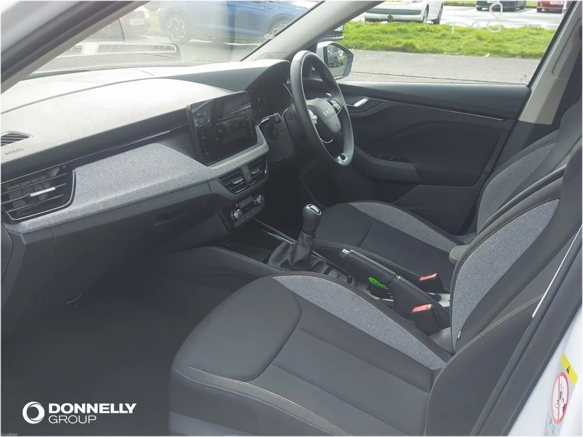 Skoda KAMIQ Hatchback SE Edition - Image 2